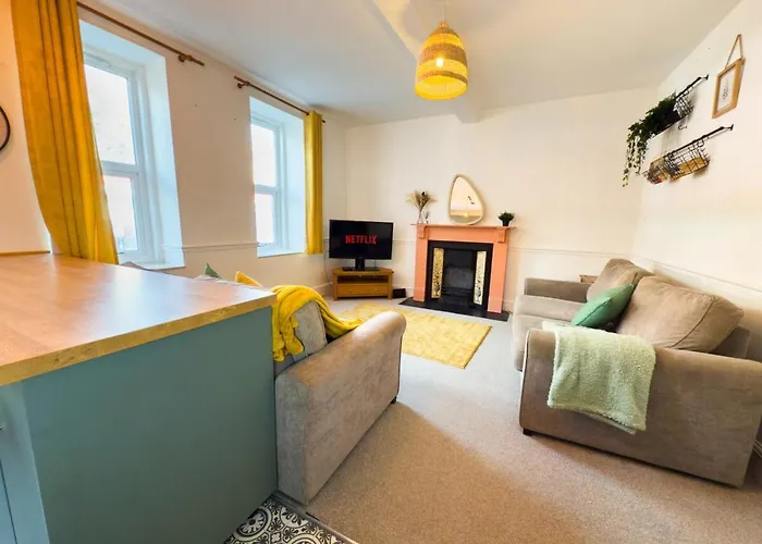 Stylish 1 Bedroom By Altoluxoexperience Short Lets & Serviced With Free Wifi & Parking Hébergement de vacances *