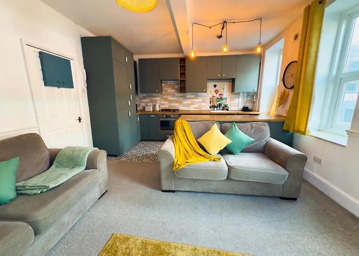 Stylish 1 Bedroom By Altoluxoexperience Short Lets & Serviced With Free Wifi & Parking Hébergement de vacances