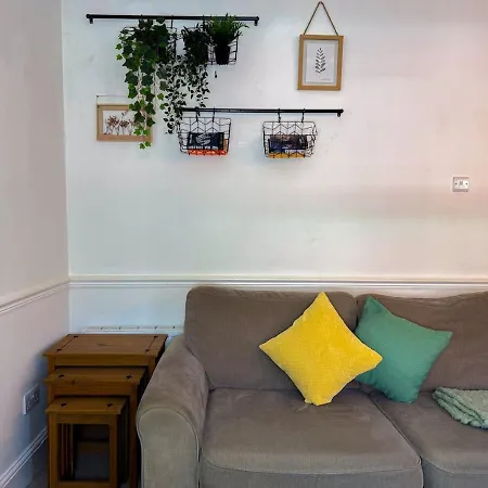 Stylish 1 Bedroom By Altoluxoexperience Short Lets & Serviced With Free Wifi & Parking *