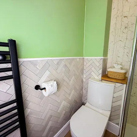 Stylish 1 Bedroom By Altoluxoexperience Short Lets & Serviced With Free Wifi & Parking Dom wakacyjny Bristol