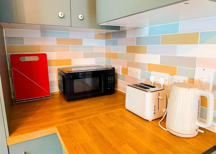 Stylish 1 Bedroom By Altoluxoexperience Short Lets & Serviced With Free Wifi & Parking Nyaraló