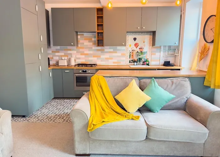 Stylish 1 Bedroom By Altoluxoexperience Short Lets & Serviced With Free Wifi & Parking Будинок відпочинку *